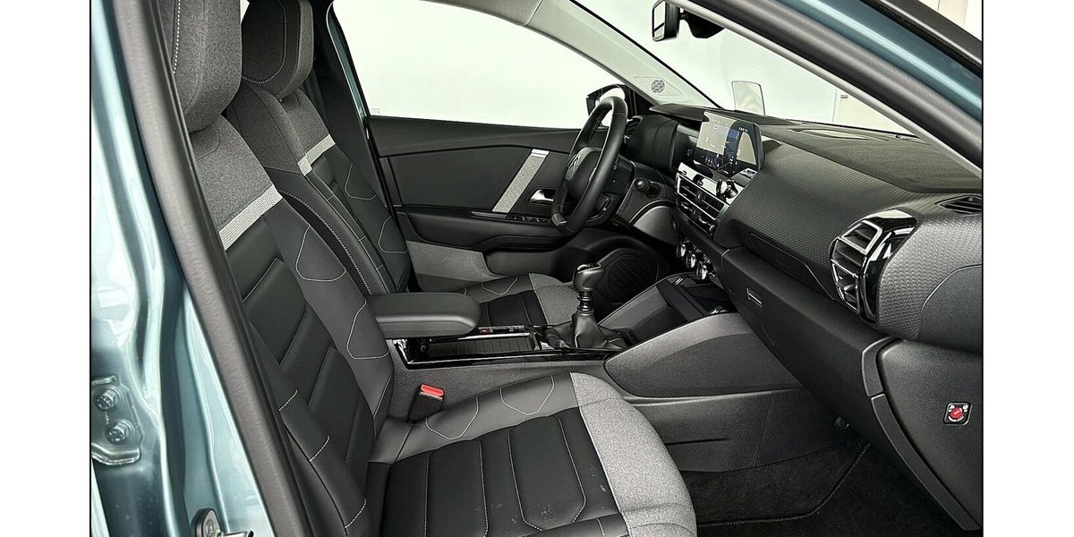 Citroen C4 Shine Full-LED HUD 360 Temp Keyless Assist 8.000 km 15.490 &euro; Stade 21682