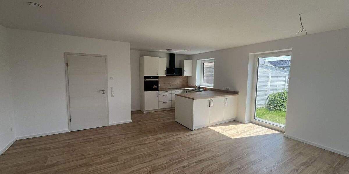 Mehrfamilienhaus, Wohnhaus Drochtersen - 5 Zimmer, 135 m&sup2;, 1.470&euro; | Angebot:25664572