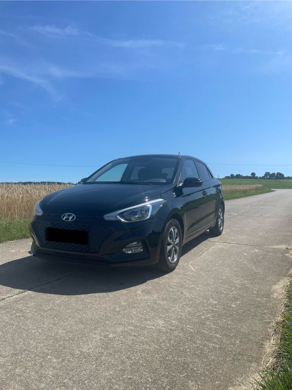i20