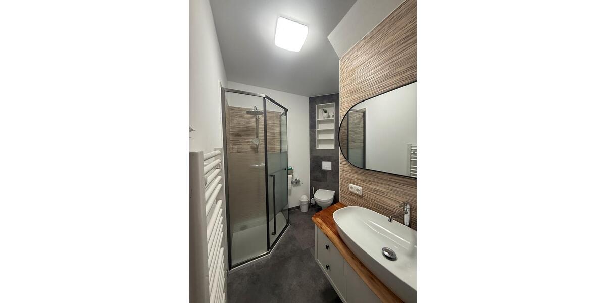 Doppelhaushälfte Schönefeld - 5 Zimmer, 180 m&sup2;, 3.400&euro; | Angebot:24984602