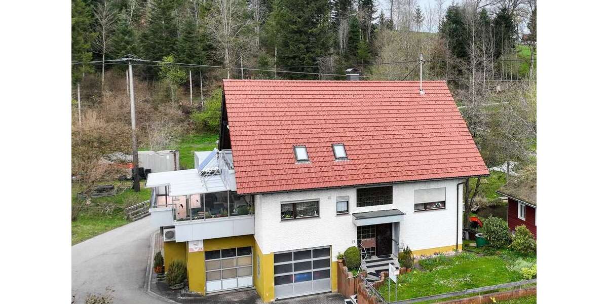 Einfamilienhaus Freudenstadt - 9 Zimmer, 259 m&sup2;, 395.000&euro; | Angebot:26404714