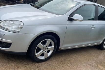 VW Jetta 181.789 km 2.000 &euro; Greußen 99718