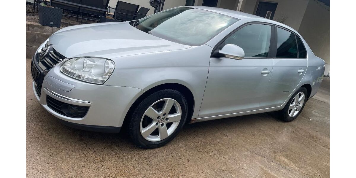 VW Jetta 181.789 km 2.000 &euro; Greußen 99718