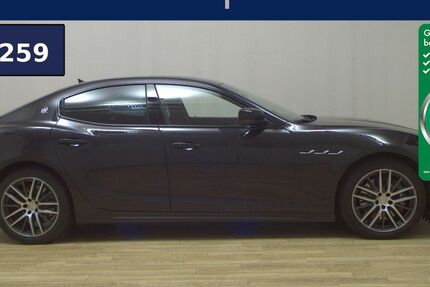 Maserati Ghibli 140.450 km 22.750 &euro; Gyhum/Bockel 27404
