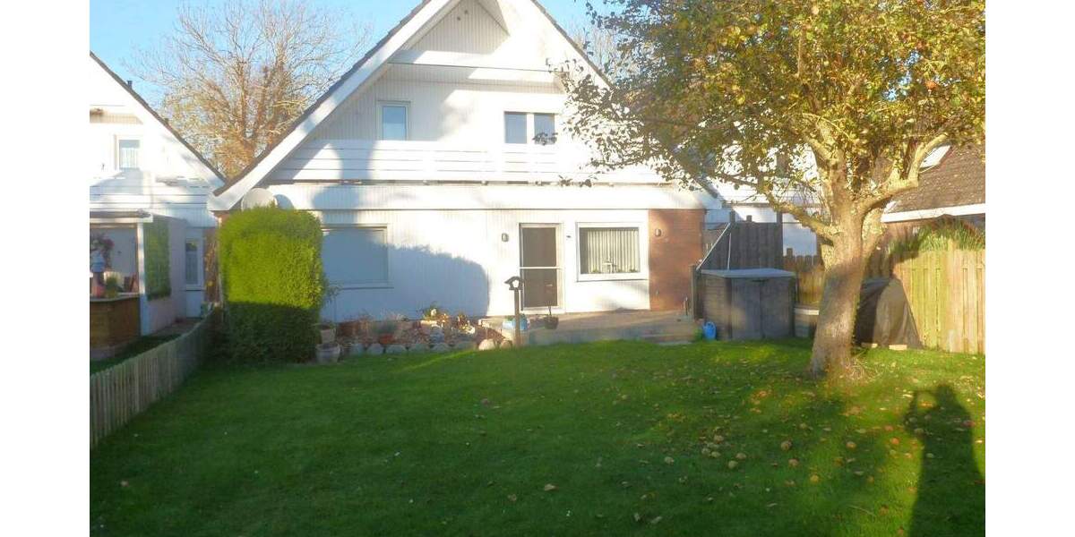 SOLIDES FERIENHAUS im REIHENHAUSSTIL, mit der Option auf Eigennutzung der Wohnung im Erdgeschoss! 5 zimmer