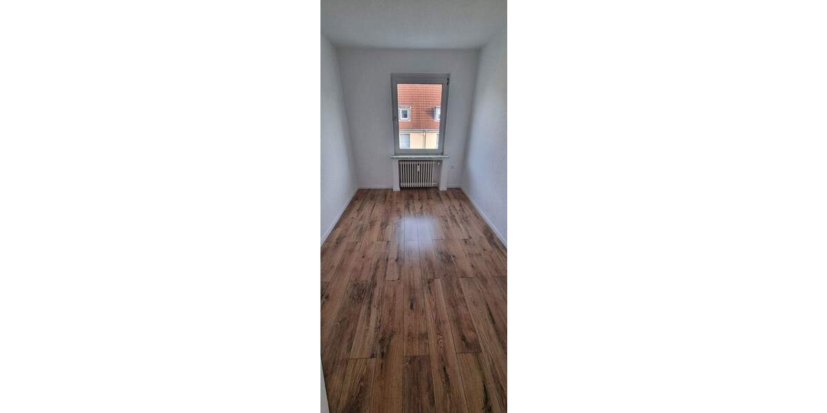 Etagenwohnung Oberhausen Altstadt-Mitte - 3 Zimmer, 67 m&sup2;, 455&euro; | Angebot:24636716