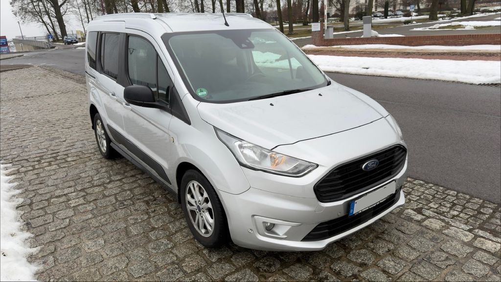 Ford Tourneo Connect 127.000 km 6.999 &euro; Großräschen 01983