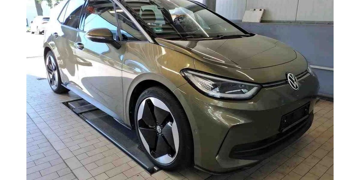 VW ID.3 18.200 km 32.750 &euro; Weingarten 76356