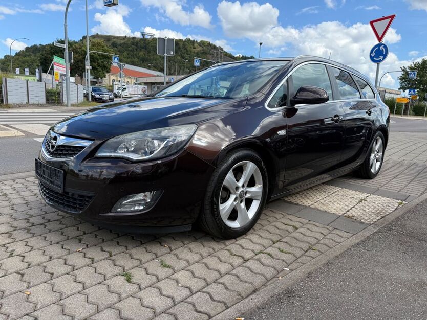 Opel Astra 220.000 km 4.444 € Saarlouis 66740