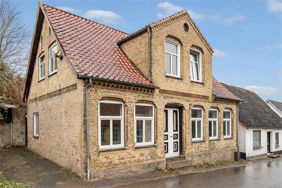 Einfamilienhaus Harrislee - 6.5 Zimmer, 150 m&sup2;, 59.000&euro; | Angebot:27166992