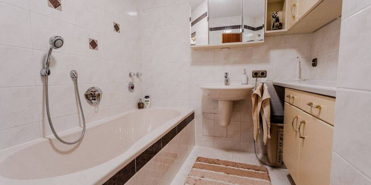 Etagenwohnung Passau Innstadt - 4 Zimmer, 90 m&sup2;, 269.000&euro; | Angebot:26258268