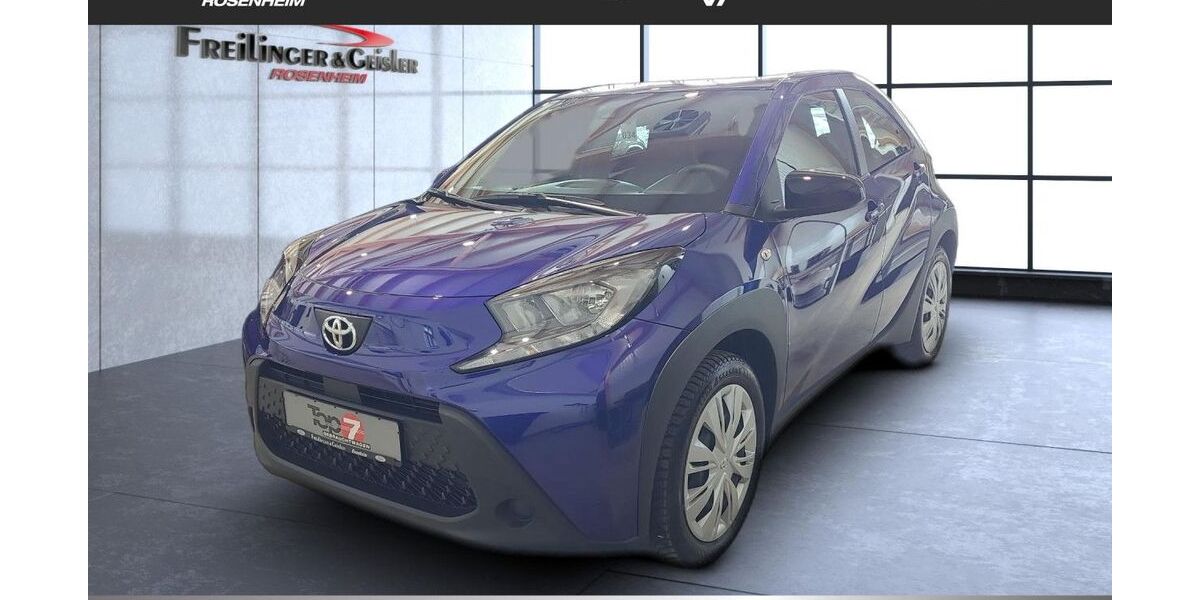 Toyota Aygo (X) 5.907 km 16.880 &euro; Rosenheim 83022
