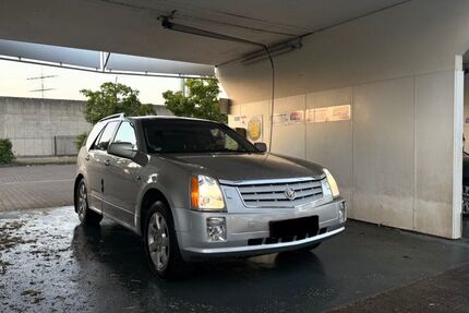Cadillac SRX 166.000 km 9.499 &euro; Königstein 61462