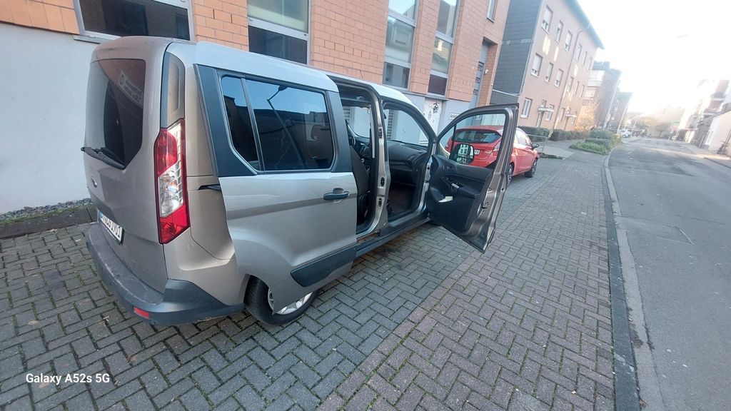 Ford Tourneo Connect 149.850 km 9.950 &euro; Frechen 50226