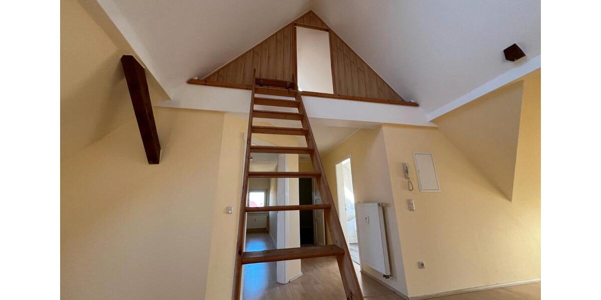 Dachgeschoßwohnung Riesa - 3 Zimmer, 92 m&sup2;, 665&euro; | Angebot:26661289