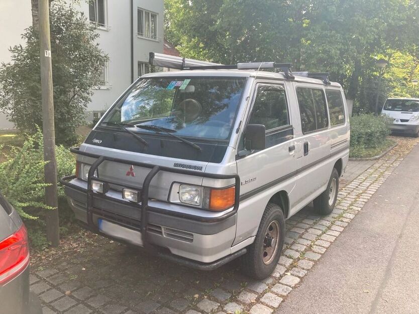 L300