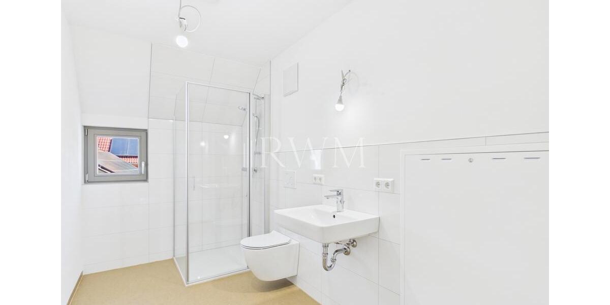 Dachgeschoßwohnung Rottenburg am Neckar - 2.5 Zimmer, 103 m&sup2;, 1.395&euro; | Angebot:26249347