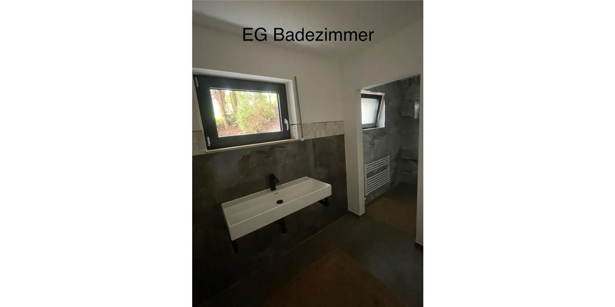 Neuwertiges Mehrgenerationenhaus 7 zimmer
