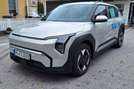 Kia EV3 3.990 km 30.990 € Halver 58553