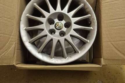 Alfa Romeo GT 196.000 km 2.500 &euro; Schlangenbad 65388