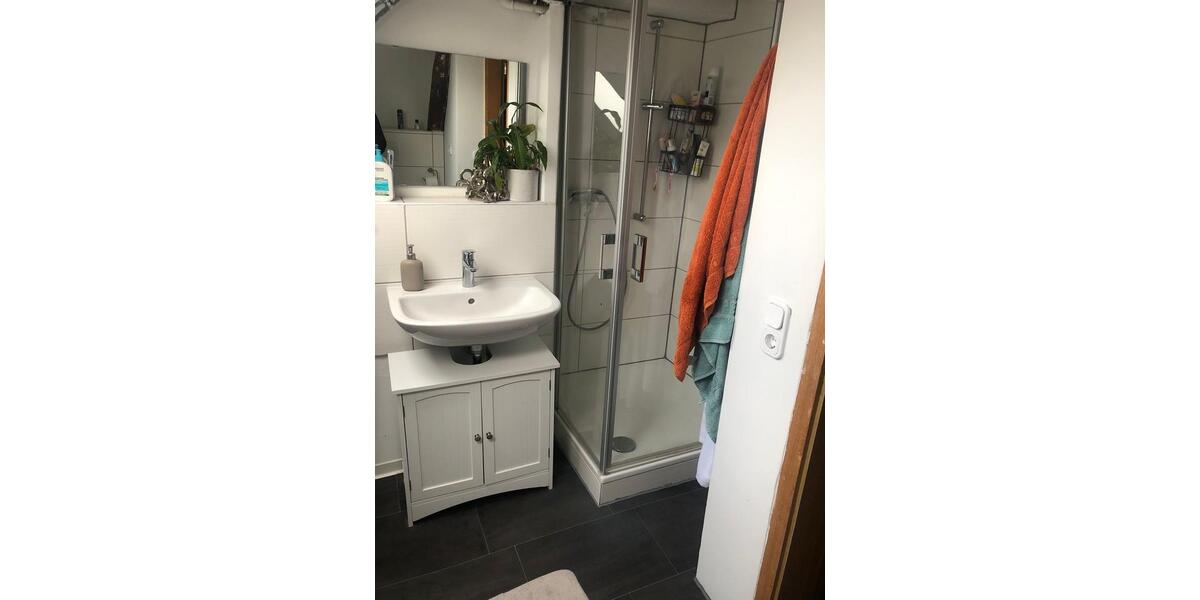 Dachgeschoßwohnung Rosdorf - 3 Zimmer, 95 m&sup2;, 430&euro; | Angebot:25050264