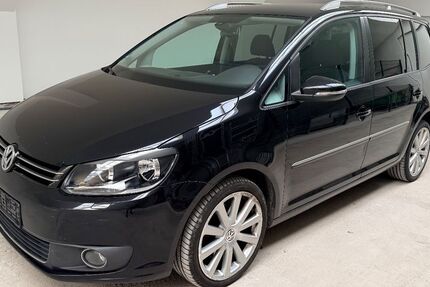 VW Touran 222.000 km 8.600 € Nidderau 61130