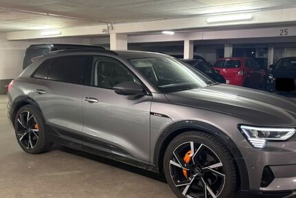 Audi e-tron 86.300 km 35.300 &euro; Hamburg 22303