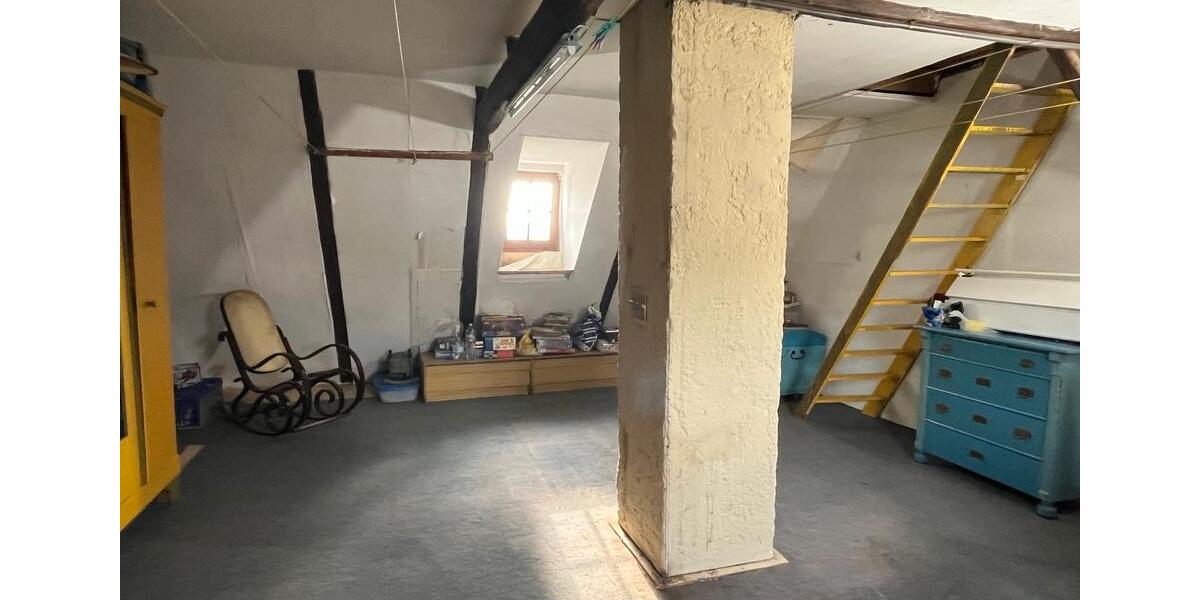 Reihenhaus Wolkenstein - 8 Zimmer, 200 m&sup2;, 78.000&euro; | Angebot:26517544