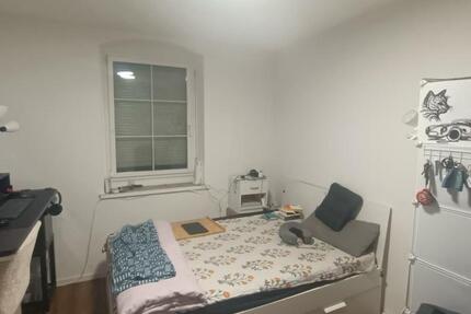 Zimmer in einer 3er WG in Heidingsfeld ab März 1 zimmer