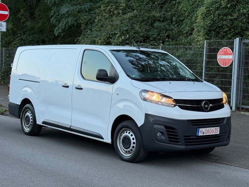 Opel Vivaro 31.000 km 15.100 € Hannover 30179