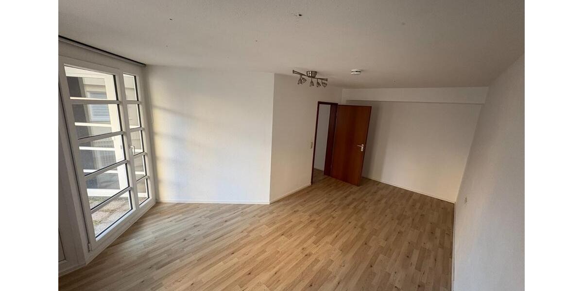 Gepflegte 2-Zimmer-Wohnung mit Balkon in Reutlingen 2 zimmer