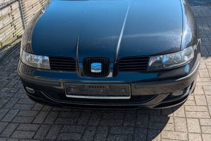 Seat Leon 270.000 km 800 &euro; Hassel 27324