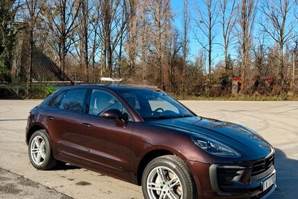 Porsche Macan 56.150 km 60.900 € München 81541