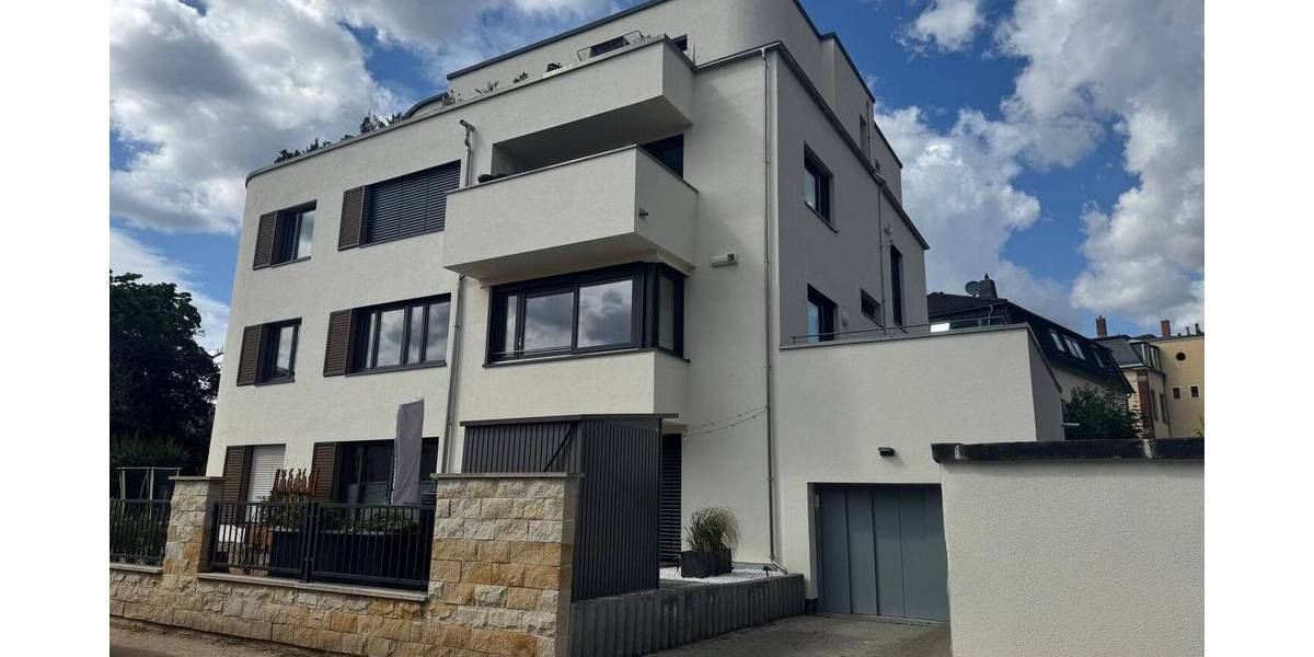 Erstbezug! Exklusive 4-Zimmerwohnung mit großer Terrasse, barrierefrei mit Lift, in bester Lage 4 zimmer