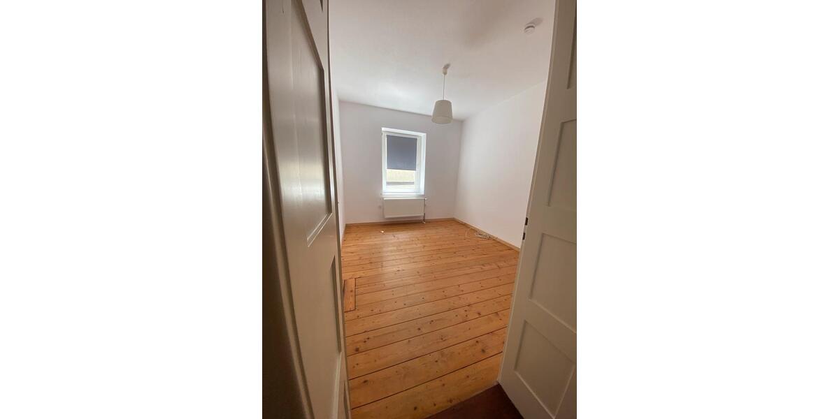 Hochparterre Hildesheim Oststadt/Stadtfeld - 4 Zimmer, 92 m&sup2;, 239.000&euro; | Angebot:26765444
