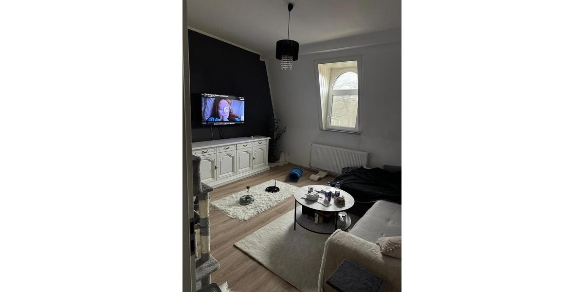 Dachgeschoßwohnung Velbert - 3 Zimmer, 60 m&sup2;, 600&euro; | Angebot:24254934