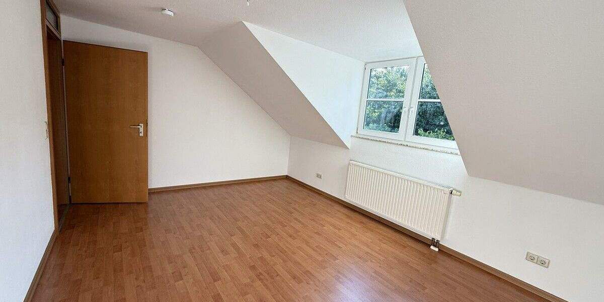 Etagenwohnung Moritzburg Boxdorf - 3 Zimmer, 80 m&sup2;, 249.000&euro; | Angebot:25210816
