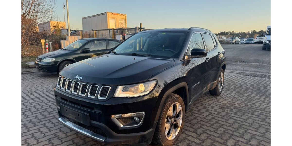 Jeep Compass 117.000 km 11.900 &euro; Mittenwalde 15749