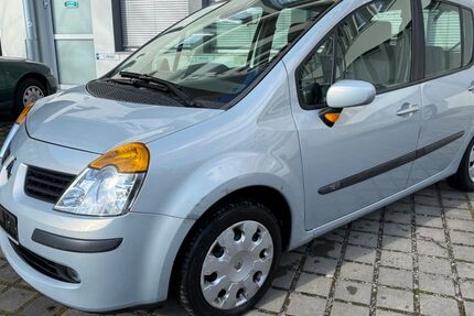 Renault Modus 77.121 km 2.750 &euro; München 80636