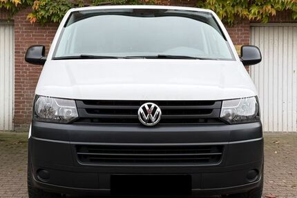VW T5 Caravelle 109.000 km 18.900 &euro; Grömitz 23743