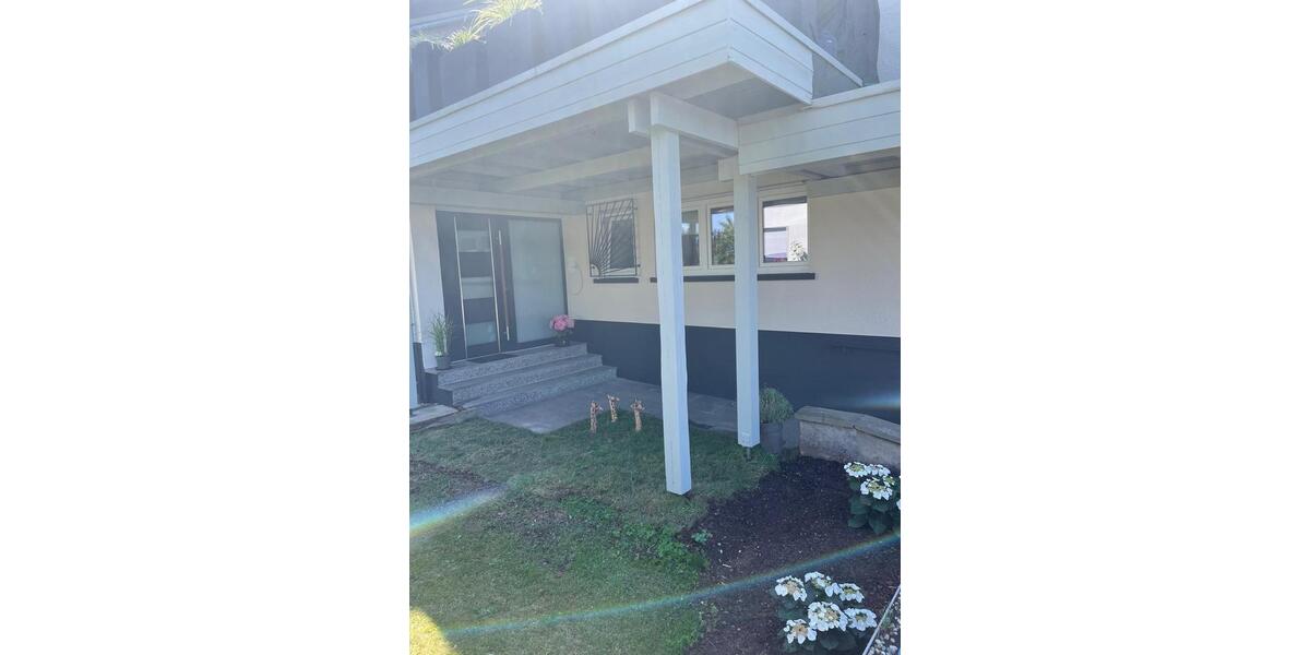 Moderne Eigentumswohnung mit Garage, Garten und Terrasse 3 zimmer