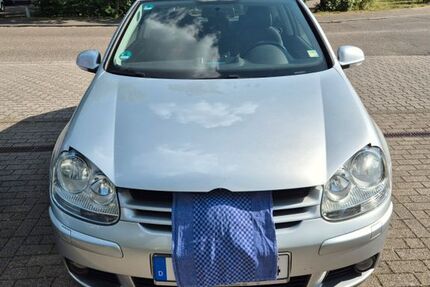 VW Golf 152.000 km 2.350 &euro; Berg 76768