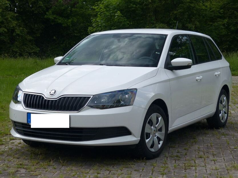 Skoda Fabia 64.500 km 15.200 € Vilsbiburg 84137