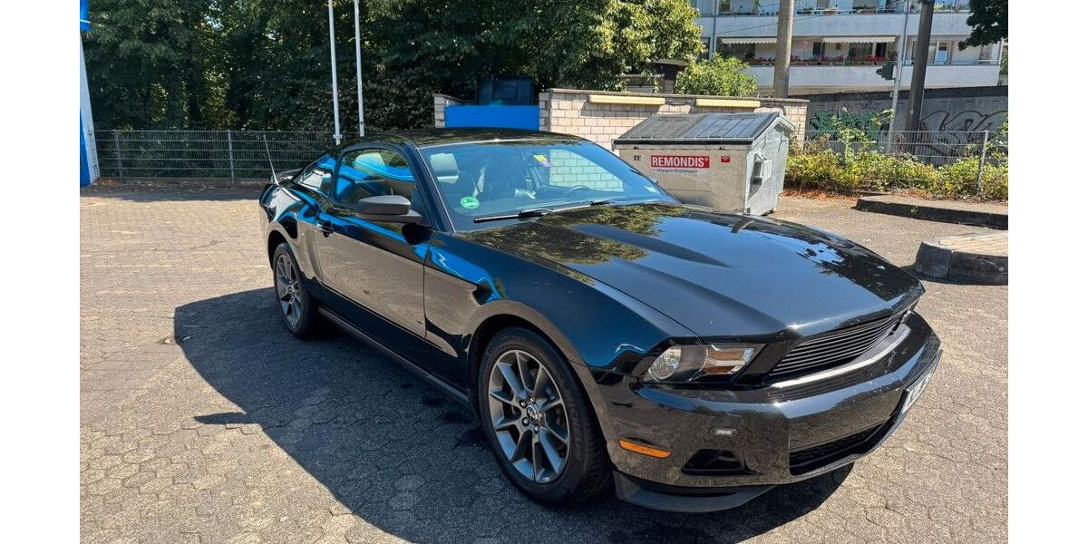Ford Mustang 228.000 km 12.000 &euro; Köln 50737