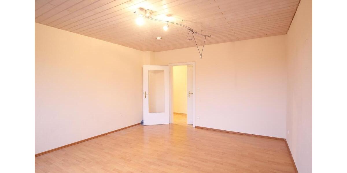 Etagenwohnung Lentföhrden - 3 Zimmer, 75 m&sup2;, 899&euro; | Angebot:26720625