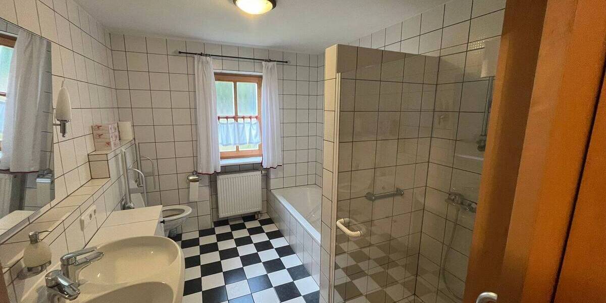 Etagenwohnung Regen - 3 Zimmer, 100 m&sup2;, 249.000&euro; | Angebot:26291124