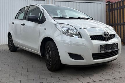 Toyota Yaris 190.000 km 2.100 &euro; Trostberg 83308