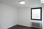 Geräumige Gewerbefläche in stadtnaher Lage in Aurich zimmer