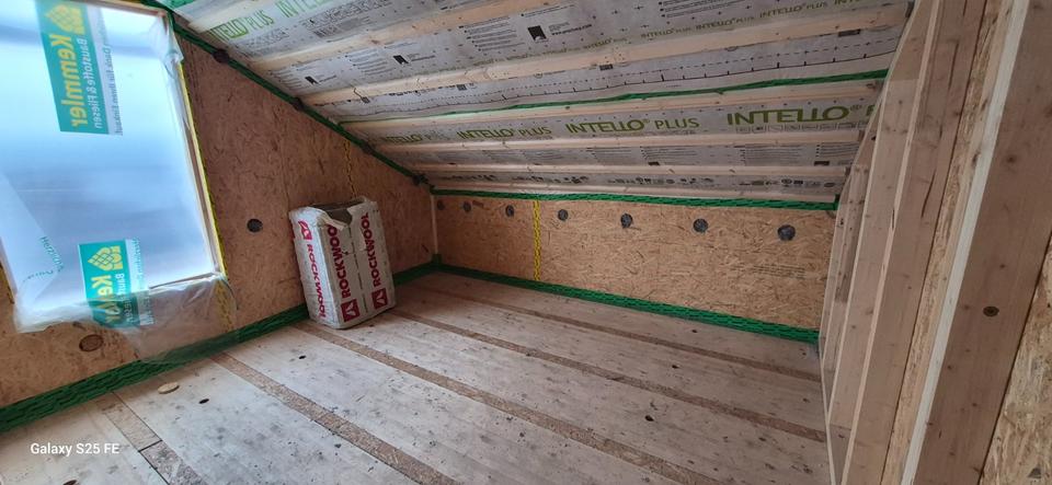 Dachgeschoßwohnung Reutlingen Altenburg - 2.5 Zimmer, 60 m&sup2;, 890&euro; | Angebot:24690438