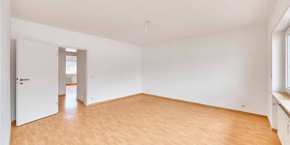 Etagenwohnung Schwetzingen - 3 Zimmer, 76 m&sup2;, 990&euro; | Angebot:26378077